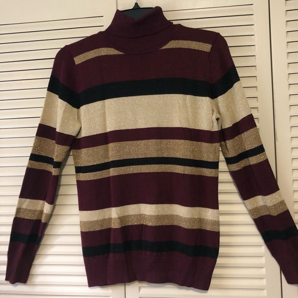 Joseph A NWOT Turtleneck Striped Sweater in size Medium - Picture 6 of 6